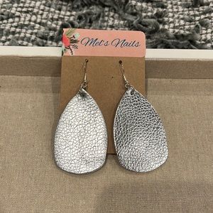 Brand new silver earrings